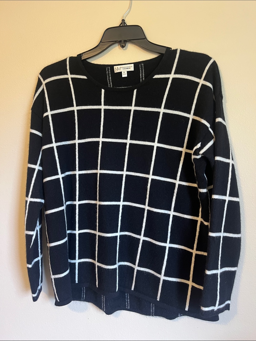 Neiman Marcus Black Luxurious Cashmere Sweater with White Windowpane